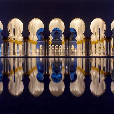 Sheikh Zayed Mosque reflection