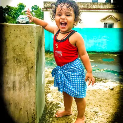INNOCENT HAPPINESS