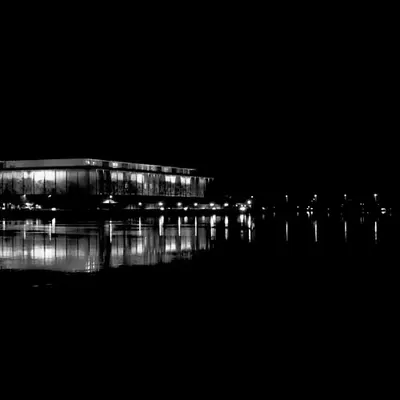 DC Series #010 - The Kennedy at Night