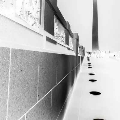 DC Series #008 - tnemunoM eht ot htaP eht thgiL