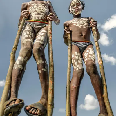 Stilt Walkers #34