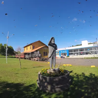 Statue