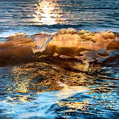 AMBER LIGHT