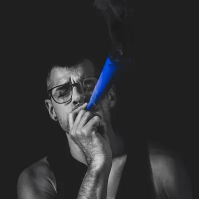 SMoKIN' BLeU