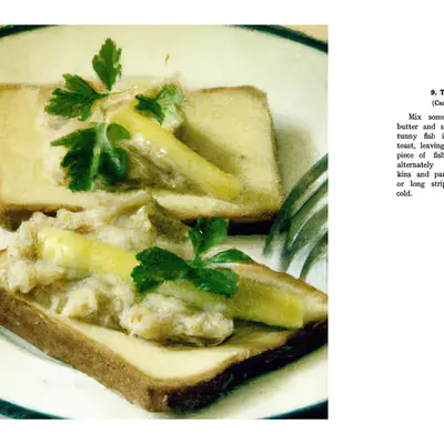 9. TUNNY FISH TOAST
