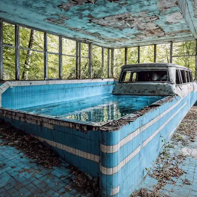 NO PARKING IN SHALLOW WATER