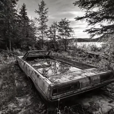 NO PARKING IN SHALLOW WATER