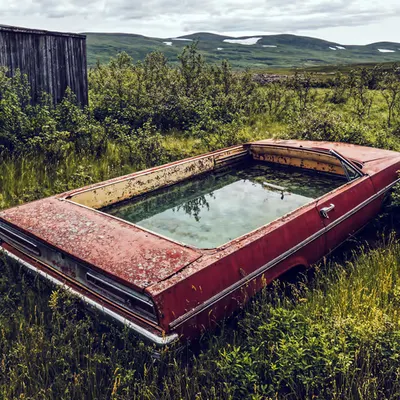 NO PARKING IN SHALLOW WATER
