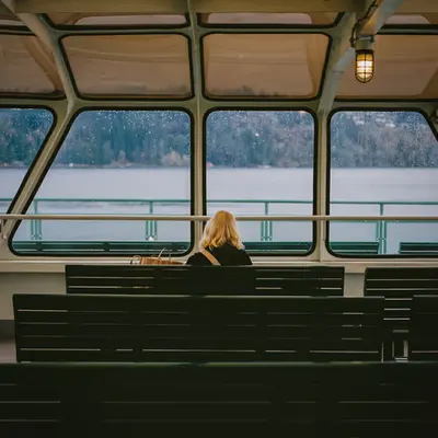 Familiar Strangers, Passing Islands