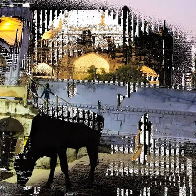 Scenario con vacca e moschea a Varanasi Glitch #5
