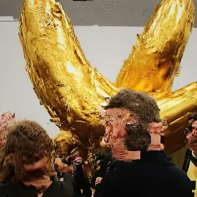 ANDROID PLAZA - Golden Banana Sculpture 