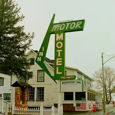 Bridgeport Inn
