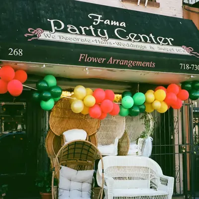 🎉🪑🎈