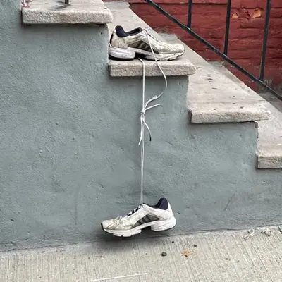 👟🪢👟
