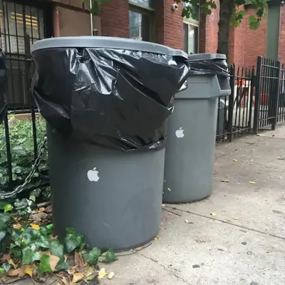 🍎🗑️🍏