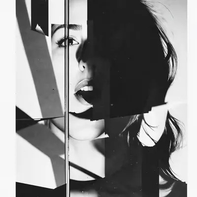 The light it blinds my eyes