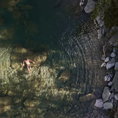 FLOATING #3