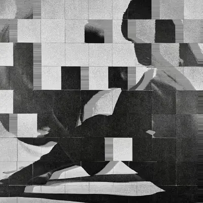 Glitchy Women