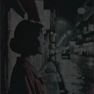 Une femme dans la rue