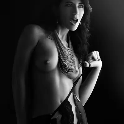 Top Less #34