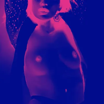 Top Less #5