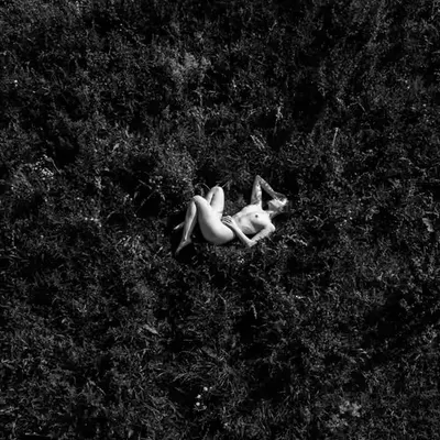 Nude on grass 