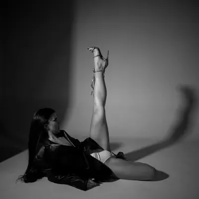 BLACK & WHITE