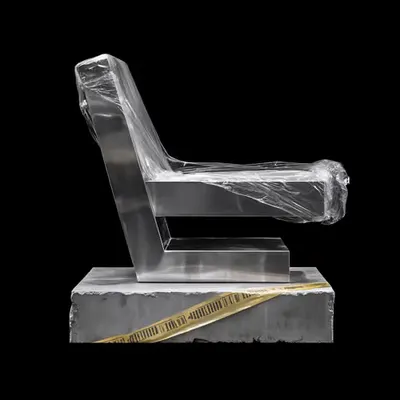 CHAIR :: 05