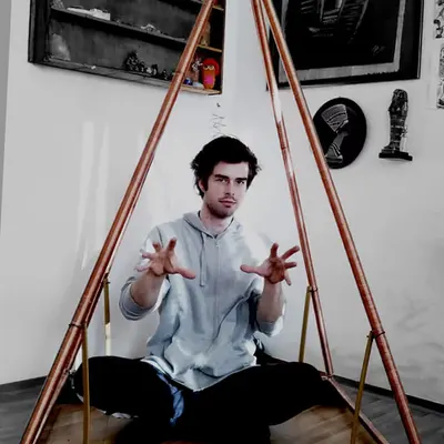 Power of pyramids
