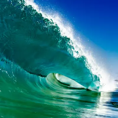 The Threshold Wave