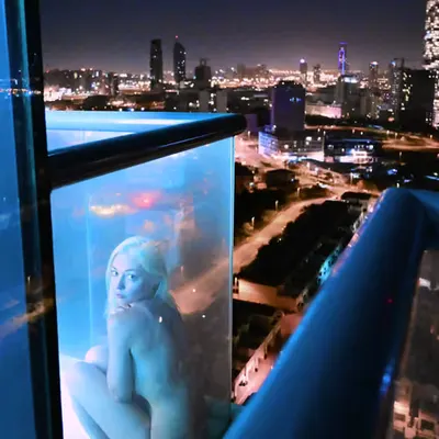 Glass cage