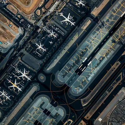 Tarmac #32