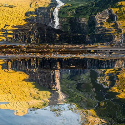 A Mirror Darkly