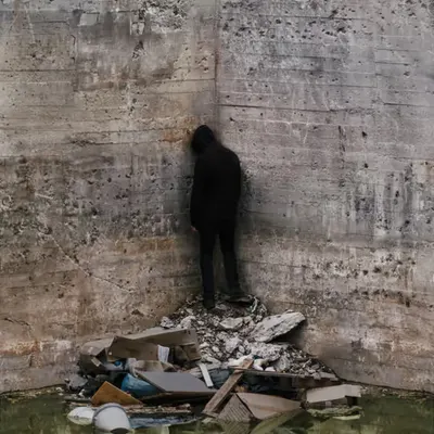 RUIN IV