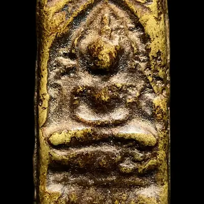 Phra Lo Luang Pu Su Khwat Pak Khlong Makham Thao