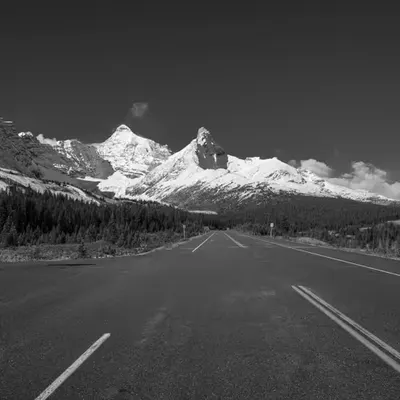 Road Athabasca Glacier