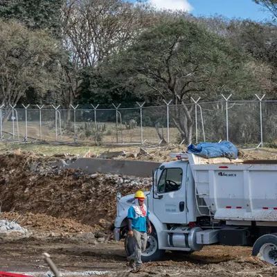 Constructor y camión