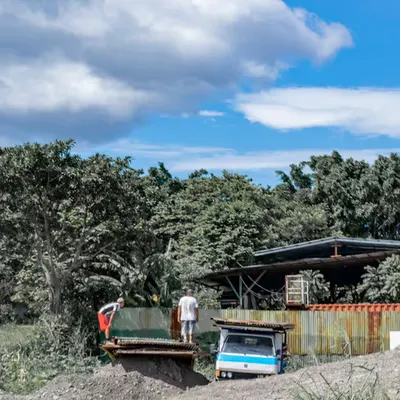 Hombres trabajando en Alajuela