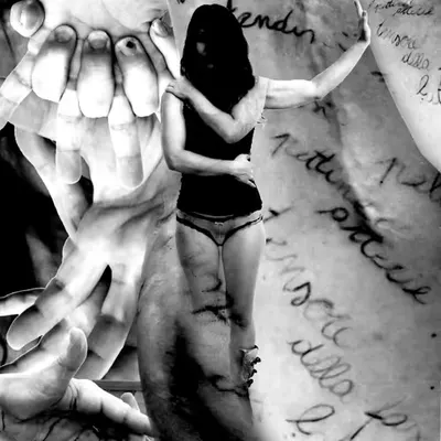Mirella Black & White Scar